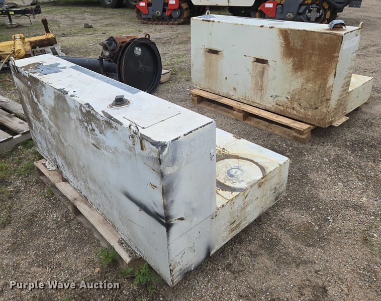 image for item EO0977 (2) auxiliary fuel tanks