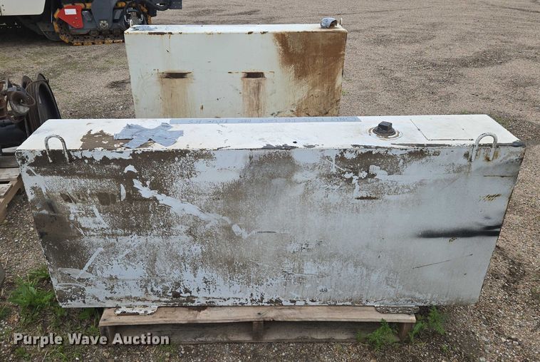 image for item EO0977 (2) auxiliary fuel tanks