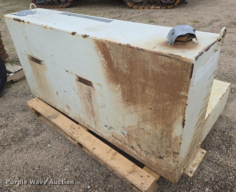 image for item EO0977 (2) auxiliary fuel tanks