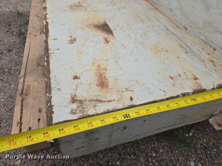 image for item EO0977 (2) auxiliary fuel tanks