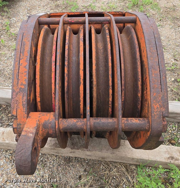 image for item EO0979 McKissick crane block