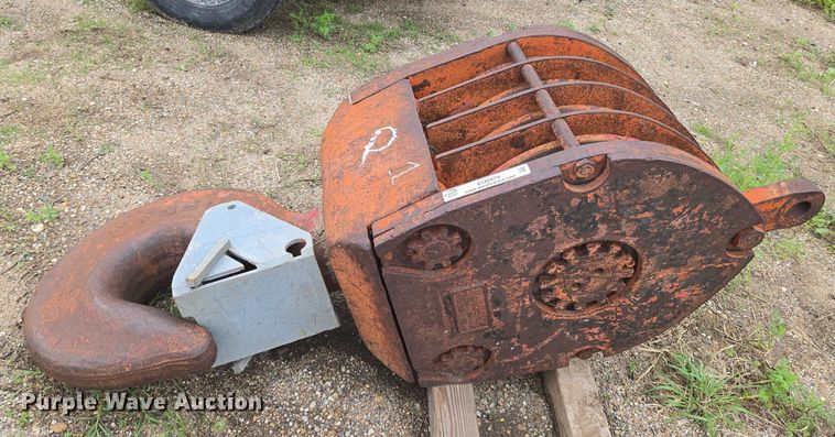 image for item EO0979 McKissick crane block