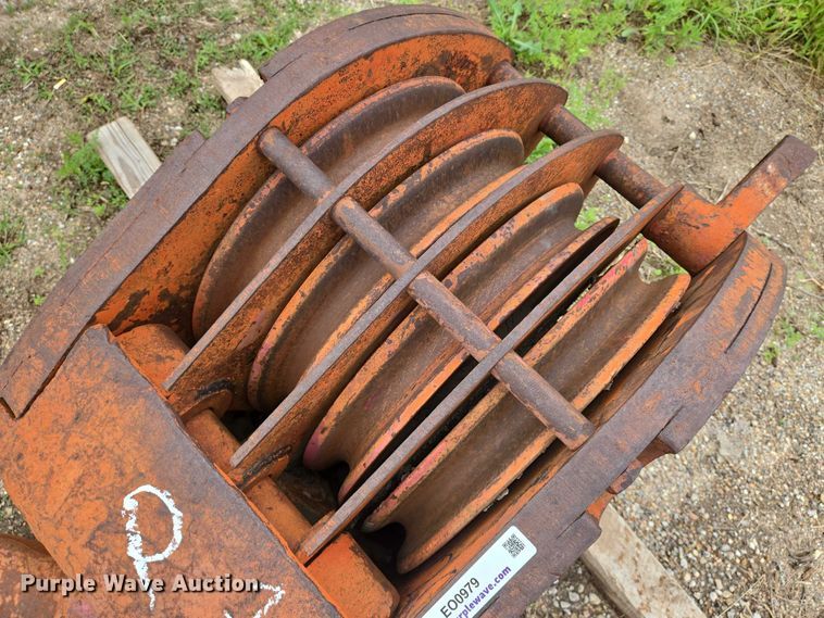 image for item EO0979 McKissick crane block