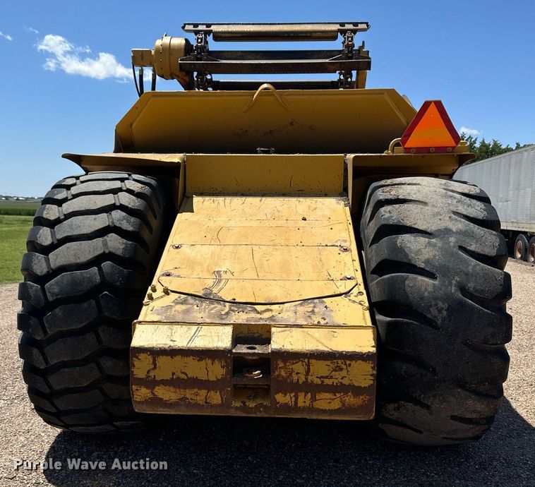 image for item EQ4787 1998 Caterpillar 615C Series II elevating scraper