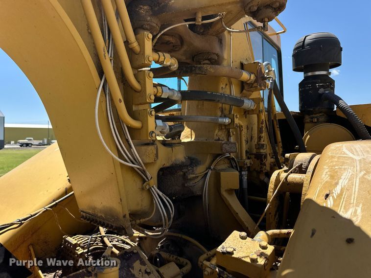 image for item EQ4787 1998 Caterpillar 615C Series II elevating scraper