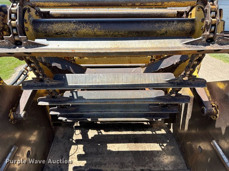 image for item EQ4787 1998 Caterpillar 615C Series II elevating scraper