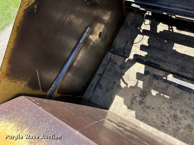 image for item EQ4787 1998 Caterpillar 615C Series II elevating scraper