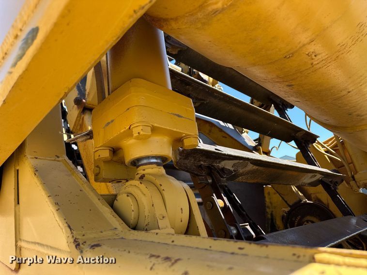 image for item EQ4787 1998 Caterpillar 615C Series II elevating scraper