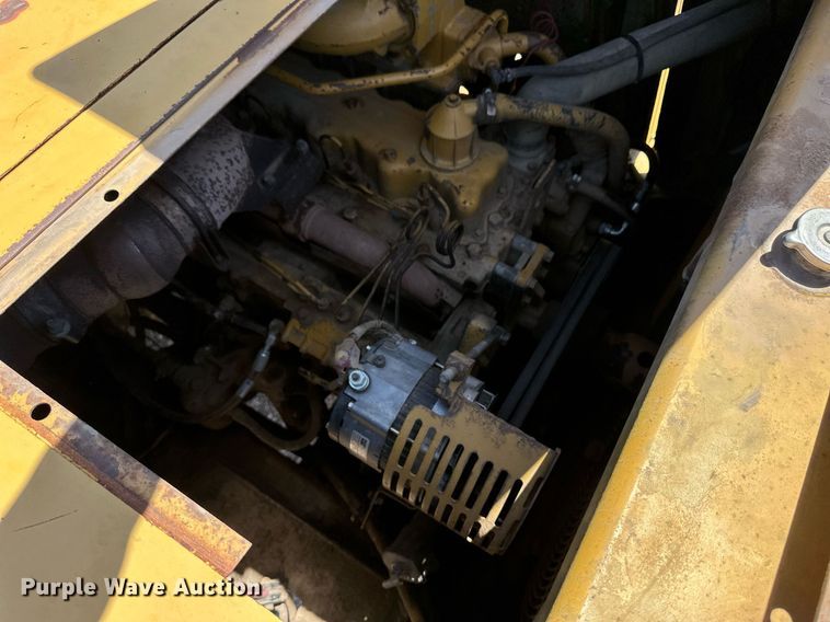 image for item EQ4787 1998 Caterpillar 615C Series II elevating scraper