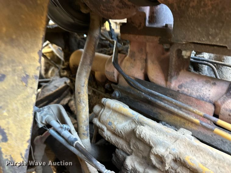 image for item EQ4787 1998 Caterpillar 615C Series II elevating scraper