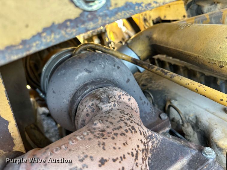 image for item EQ4787 1998 Caterpillar 615C Series II elevating scraper