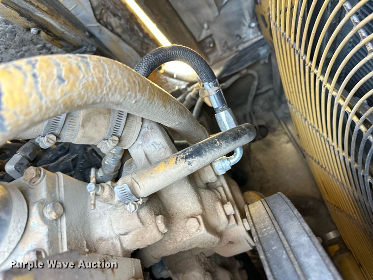 image for item EQ4787 1998 Caterpillar 615C Series II elevating scraper