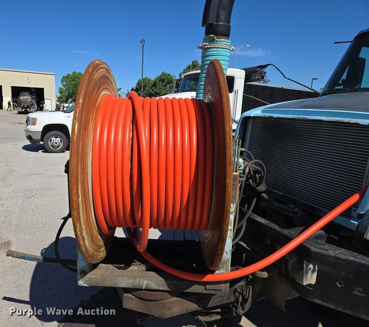 image for item EQ6996 2005 International 7500 sewer jetter truck