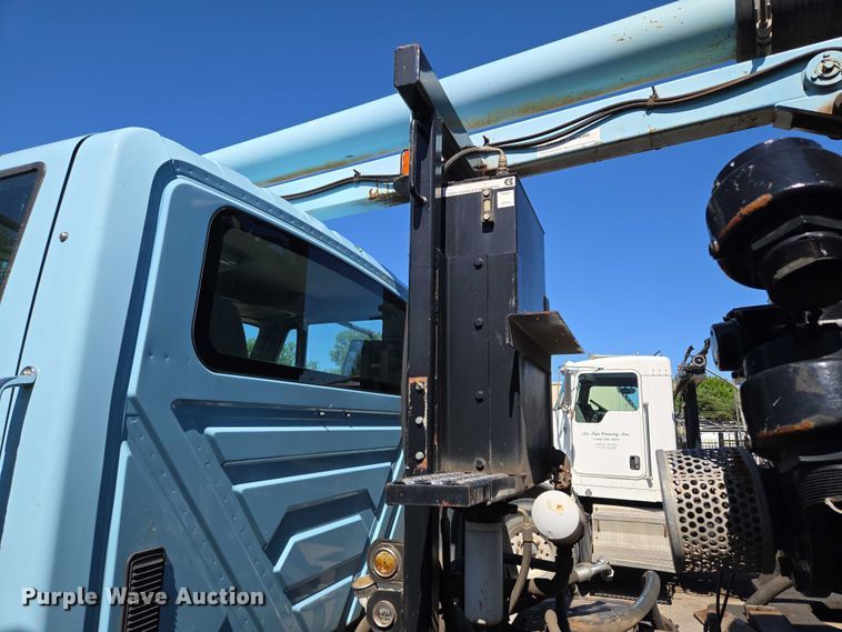 image for item EQ6996 2005 International 7500 sewer jetter truck