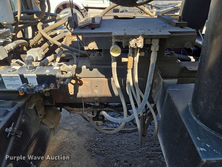 image for item EQ6996 2005 International 7500 sewer jetter truck