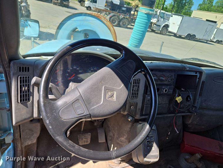 image for item EQ6996 2005 International 7500 sewer jetter truck