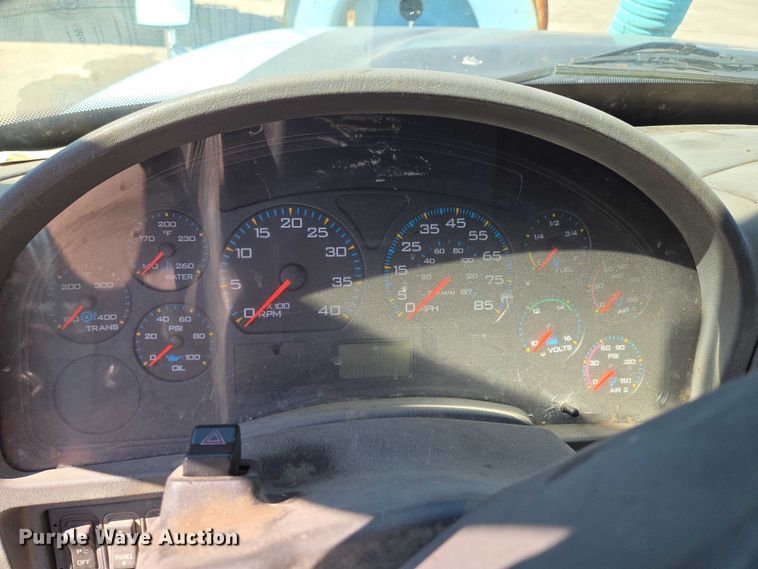 image for item EQ6996 2005 International 7500 sewer jetter truck