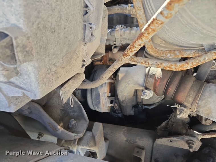 image for item EQ6996 2005 International 7500 sewer jetter truck