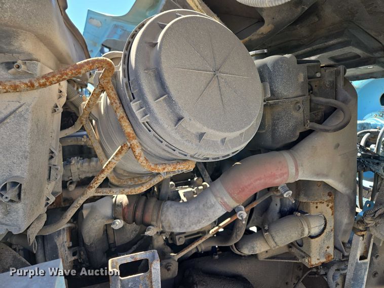 image for item EQ6996 2005 International 7500 sewer jetter truck