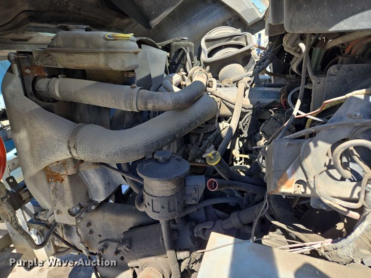 image for item EQ6996 2005 International 7500 sewer jetter truck