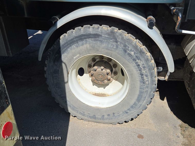 image for item EQ6996 2005 International 7500 sewer jetter truck