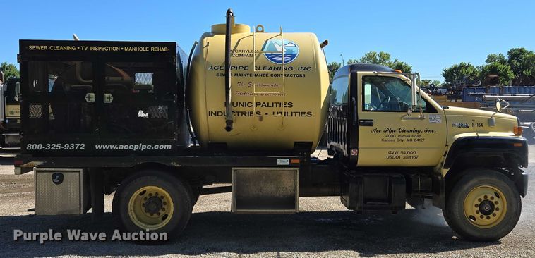 image for item EQ6999 1996 GMC Topkick sewer jetter truck