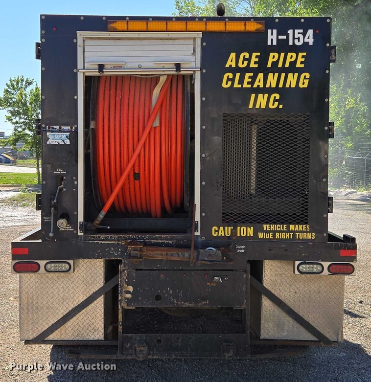 image for item EQ6999 1996 GMC Topkick sewer jetter truck