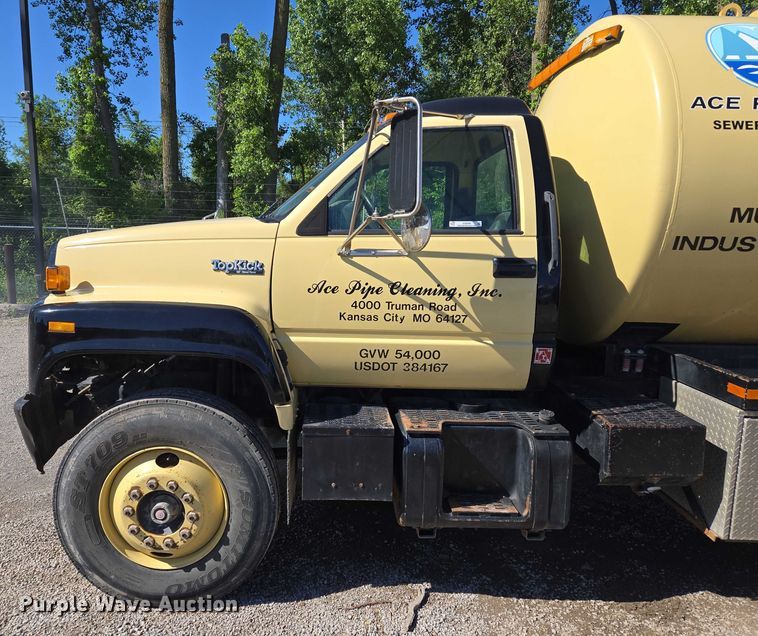 image for item EQ6999 1996 GMC Topkick sewer jetter truck