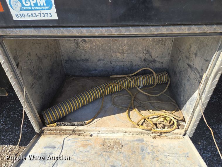 image for item EQ6999 1996 GMC Topkick sewer jetter truck