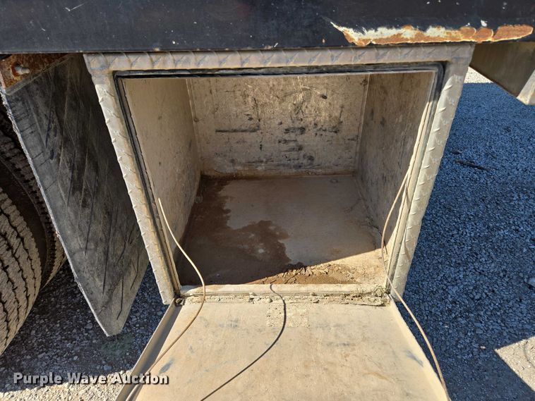 image for item EQ6999 1996 GMC Topkick sewer jetter truck