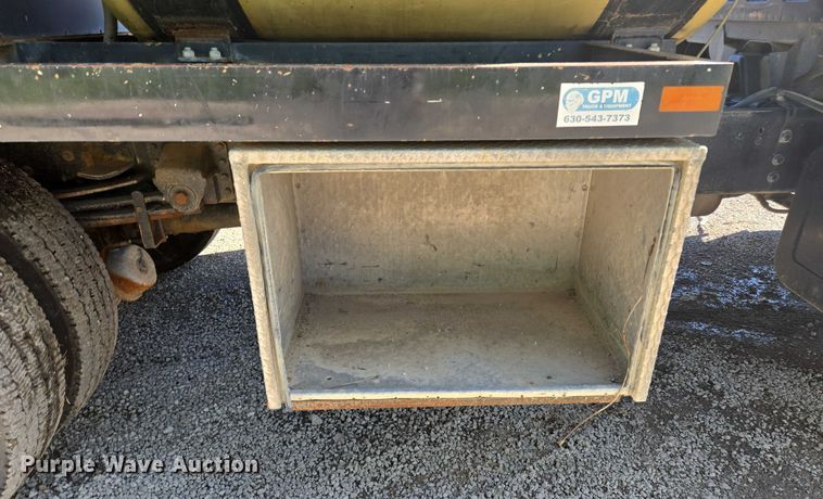 image for item EQ6999 1996 GMC Topkick sewer jetter truck