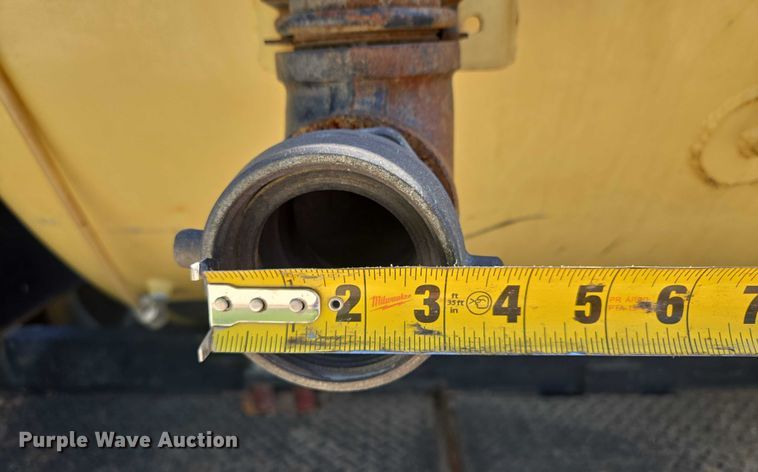 image for item EQ6999 1996 GMC Topkick sewer jetter truck