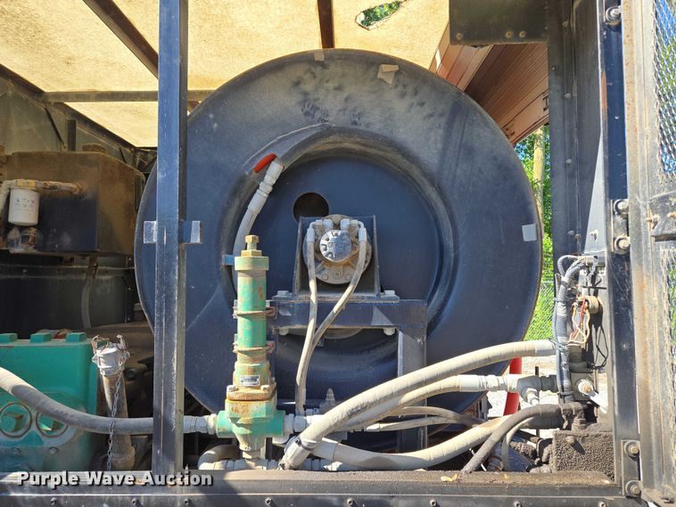 image for item EQ6999 1996 GMC Topkick sewer jetter truck