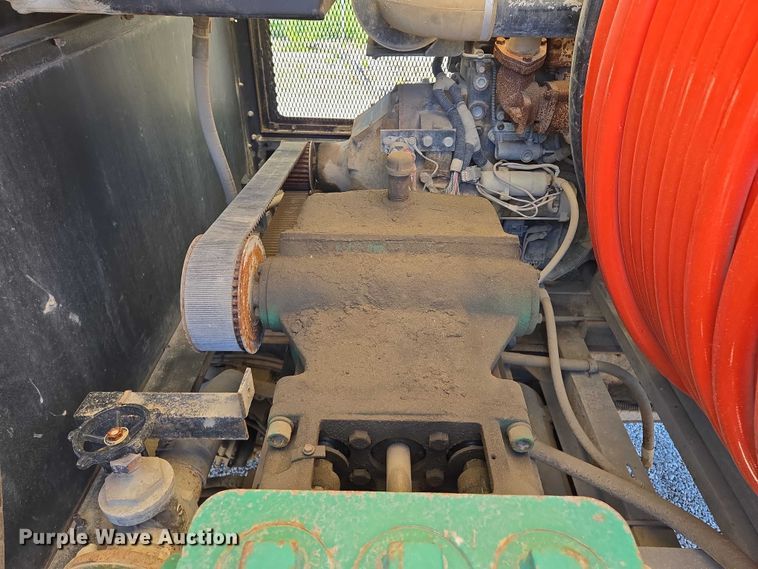 image for item EQ6999 1996 GMC Topkick sewer jetter truck