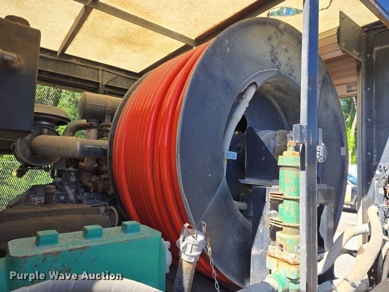 image for item EQ6999 1996 GMC Topkick sewer jetter truck