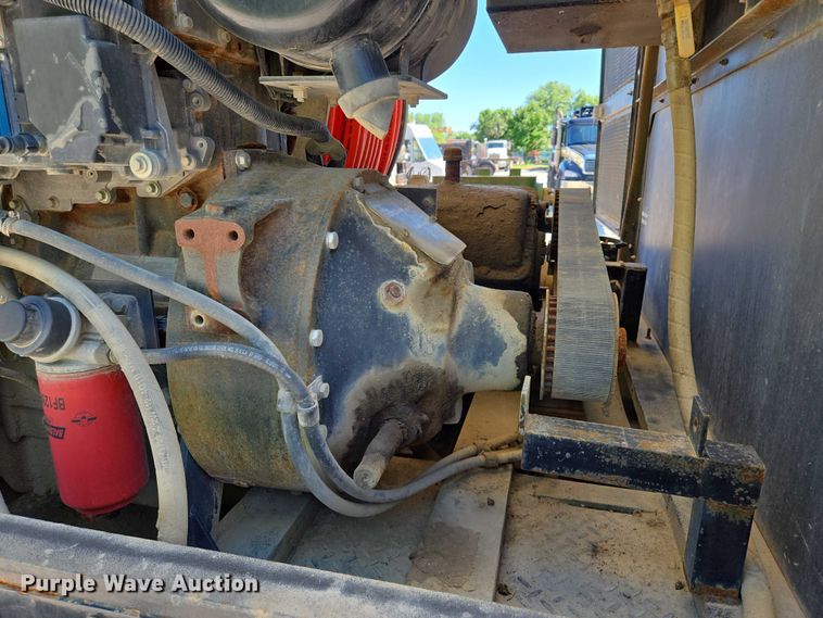 image for item EQ6999 1996 GMC Topkick sewer jetter truck