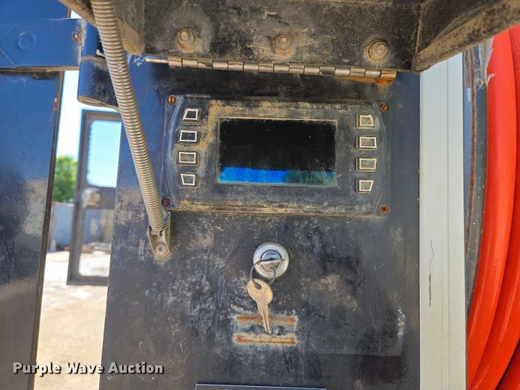 image for item EQ6999 1996 GMC Topkick sewer jetter truck