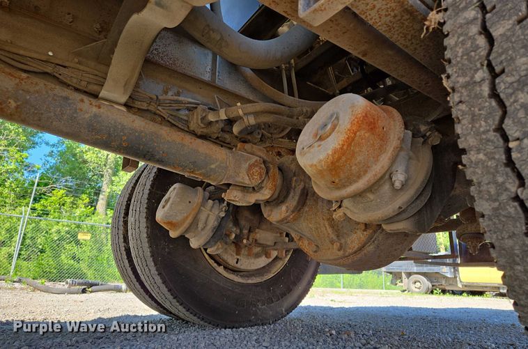 image for item EQ6999 1996 GMC Topkick sewer jetter truck