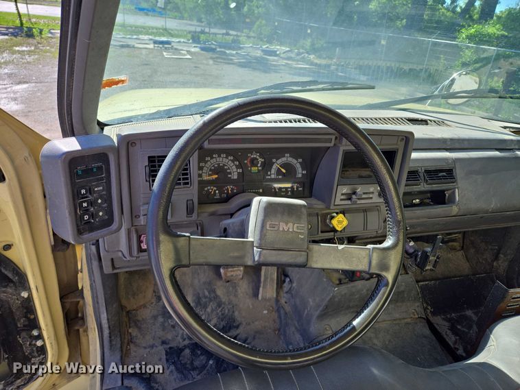 image for item EQ6999 1996 GMC Topkick sewer jetter truck