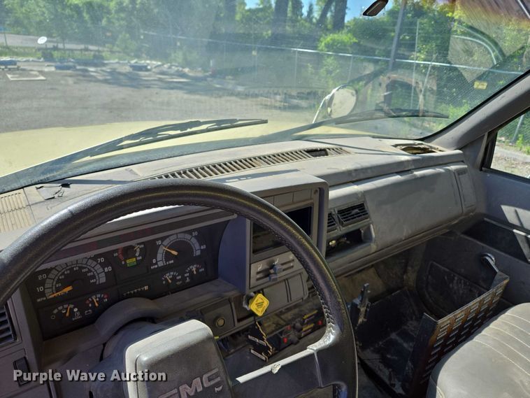 image for item EQ6999 1996 GMC Topkick sewer jetter truck