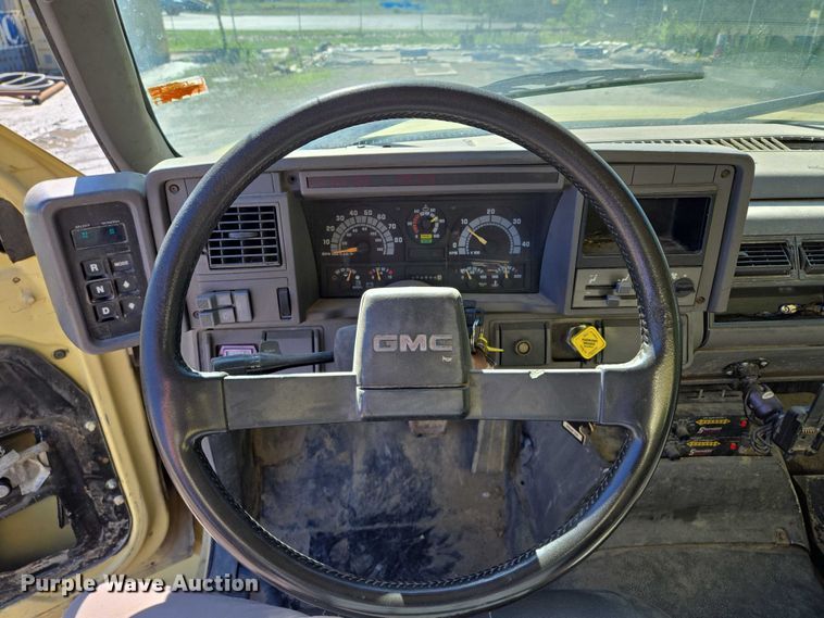 image for item EQ6999 1996 GMC Topkick sewer jetter truck