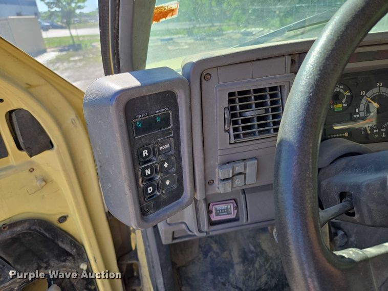 image for item EQ6999 1996 GMC Topkick sewer jetter truck