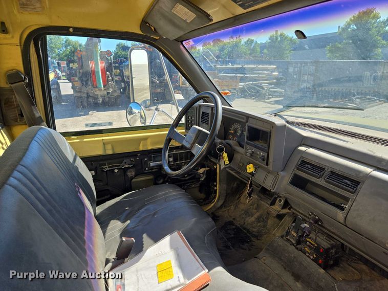 image for item EQ6999 1996 GMC Topkick sewer jetter truck