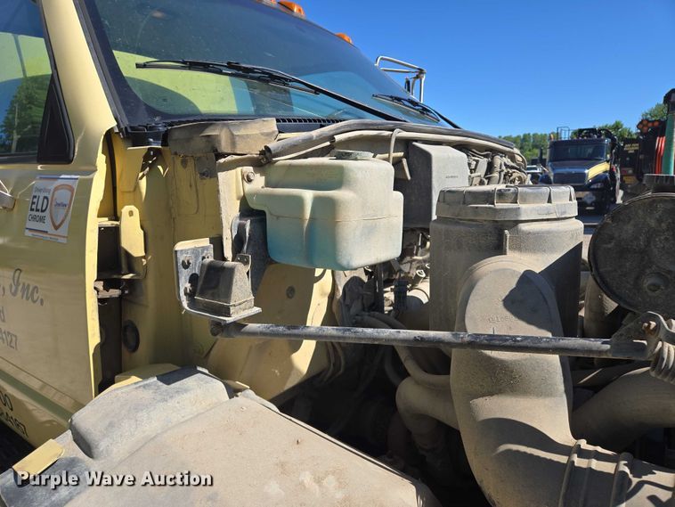 image for item EQ6999 1996 GMC Topkick sewer jetter truck