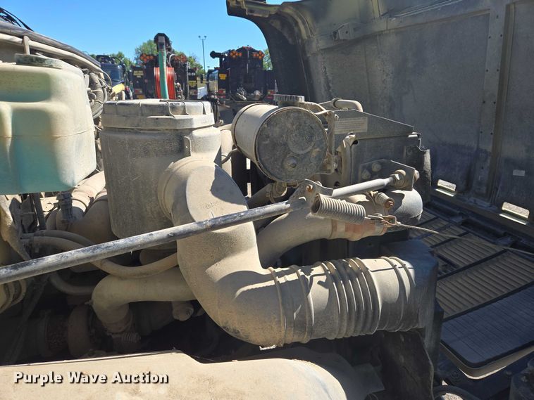 image for item EQ6999 1996 GMC Topkick sewer jetter truck