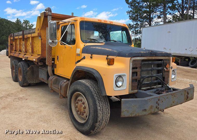 image for item ER5228 1989 International F1954 dump truck