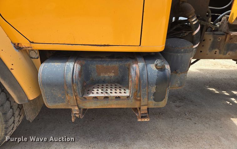 image for item ER5228 1989 International F1954 dump truck