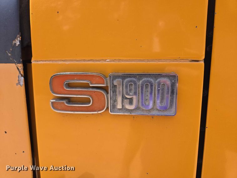 image for item ER5228 1989 International F1954 dump truck