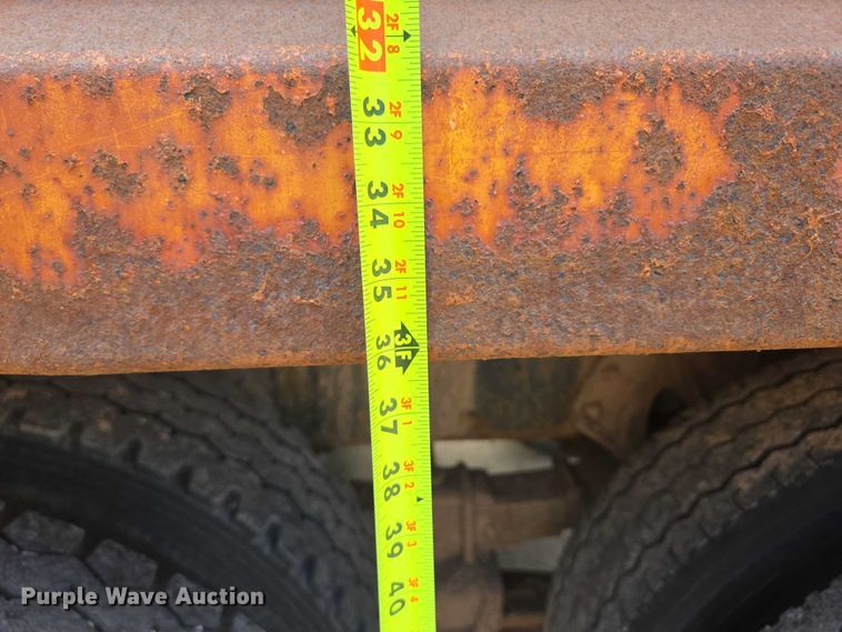 image for item ER5228 1989 International F1954 dump truck