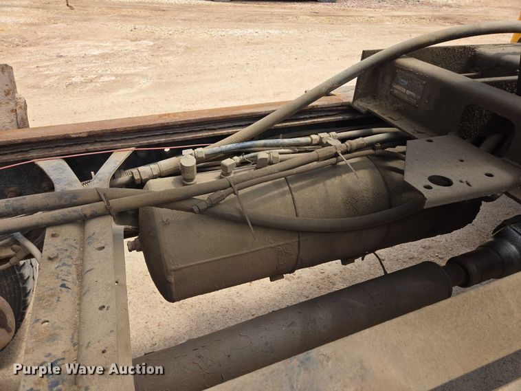 image for item ER5228 1989 International F1954 dump truck